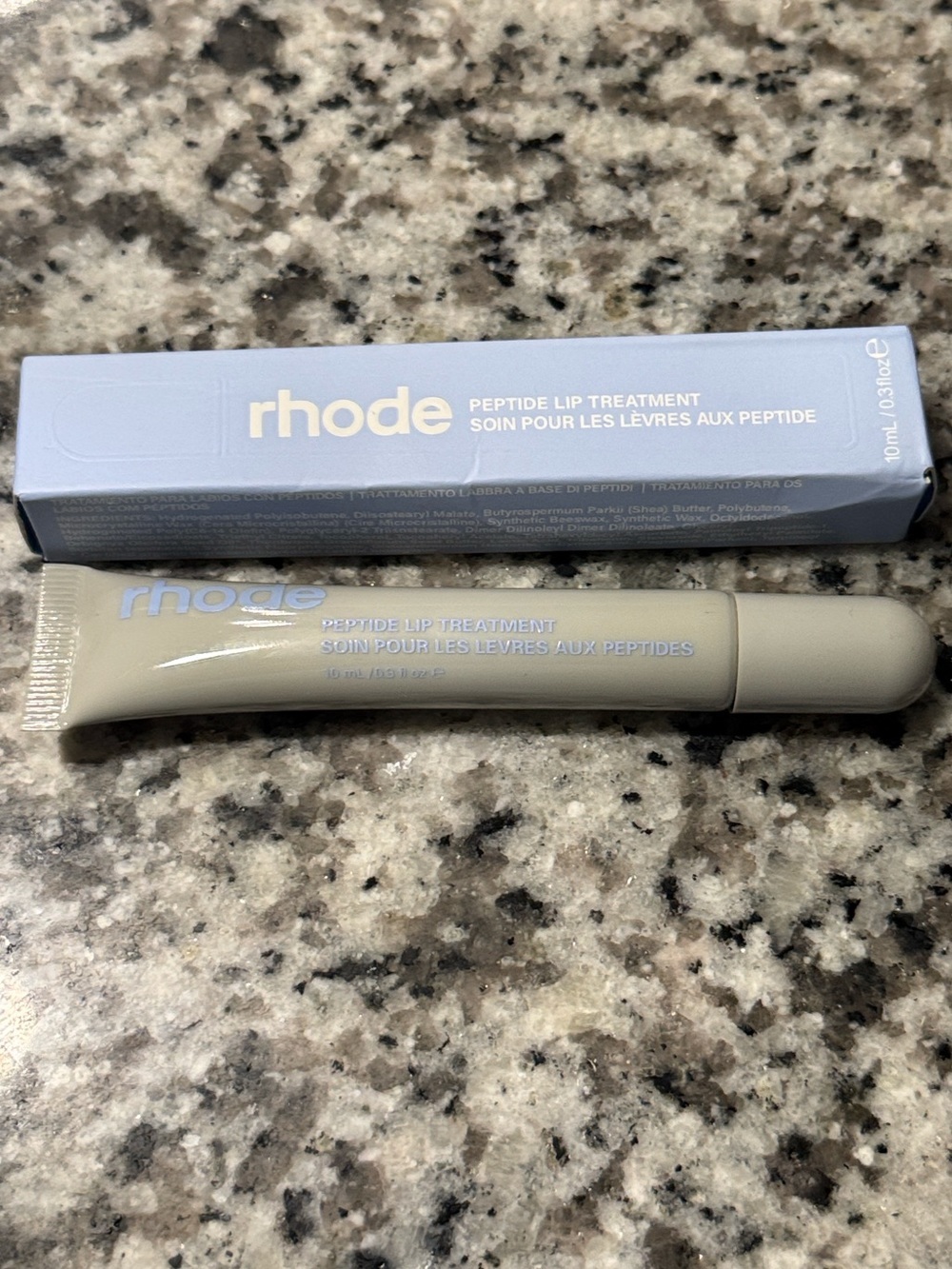 Rhode Peptide Lip Treatment Sugarberry - Picture 2 of 5